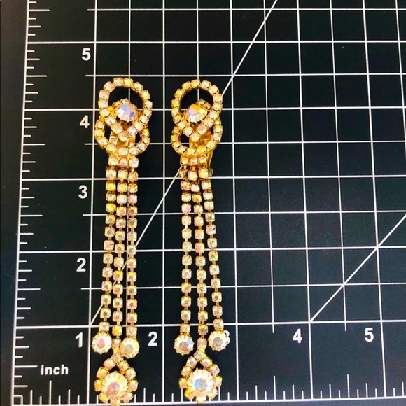Vintage Aurora Borealis crystal rhinestone duster earrings 💎 - Picture 8 of 9